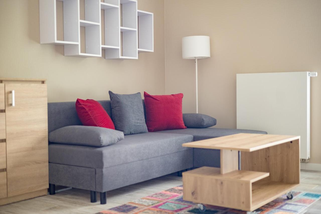 Metro Wilanowska Comfortable Apartment Варшава Экстерьер фото