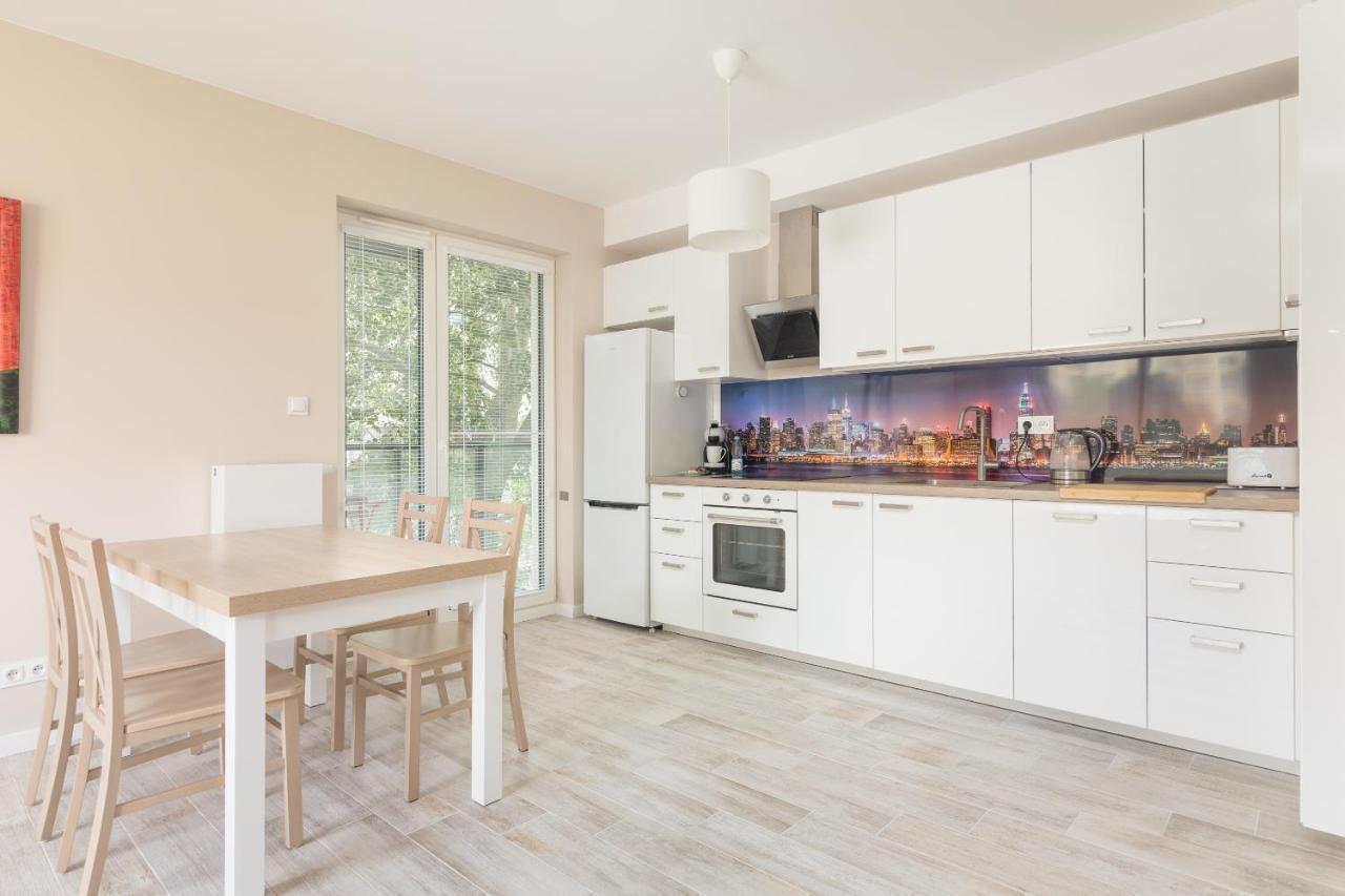 Metro Wilanowska Comfortable Apartment Варшава Экстерьер фото